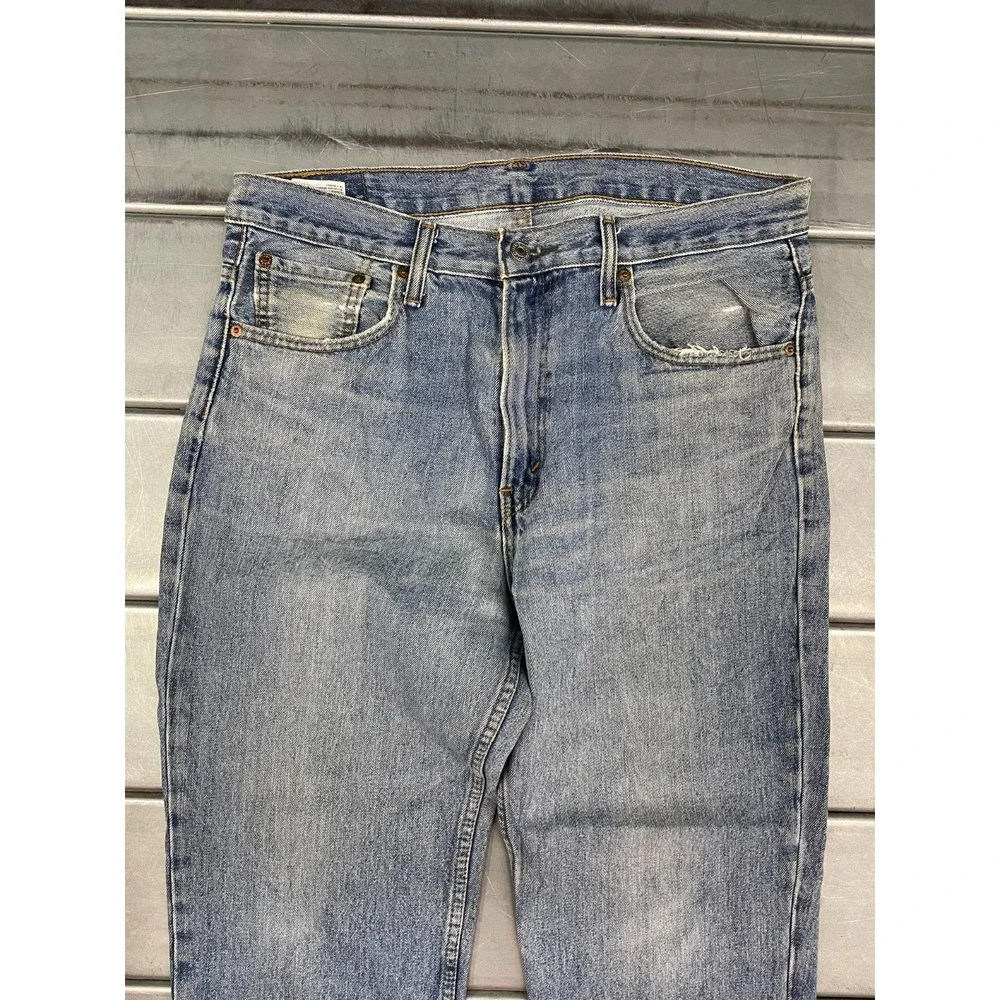 Levis 516 Jeans Mens 35X30 Blue Light Wash Denim Straight Leg 100% Cotton‎